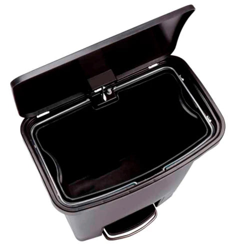 Rubbermaid Slim Jim Step-On Container 30 Liter Zwart